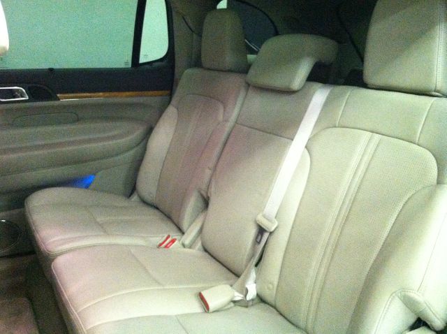 Lincoln MKT 2010 photo 8