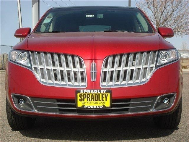 Lincoln MKT 2012 photo 1