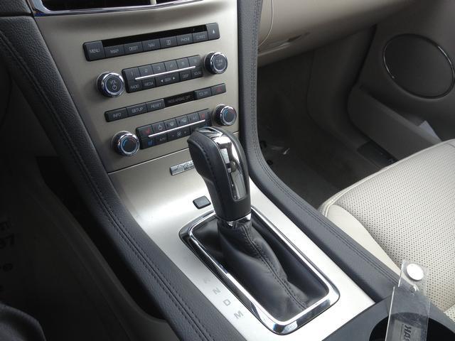 Lincoln MKT 2012 photo 11