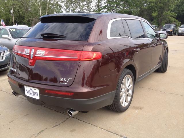Lincoln MKT 2012 photo 23