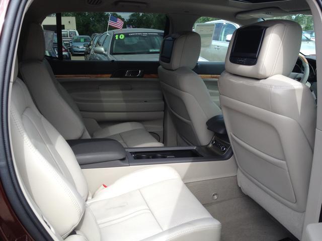Lincoln MKT 2012 photo 5