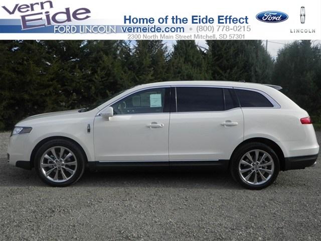 Lincoln MKT Deluxe Sport Sport Utility