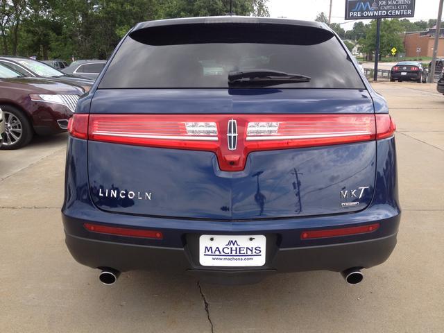 Lincoln MKT 2012 photo 24