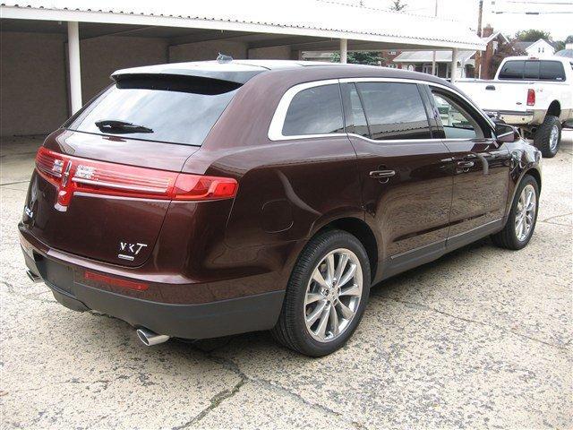 Lincoln MKT Xlt Lariet 4dr Sport Utility