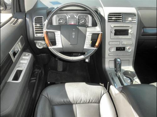 Lincoln MKX 2007 photo 2