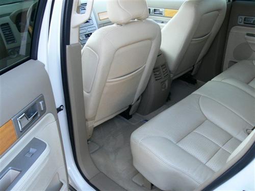 Lincoln MKX 2007 photo 2