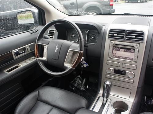 Lincoln MKX 2007 photo 2