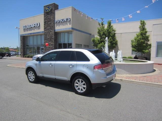 Lincoln MKX 2010 photo 2