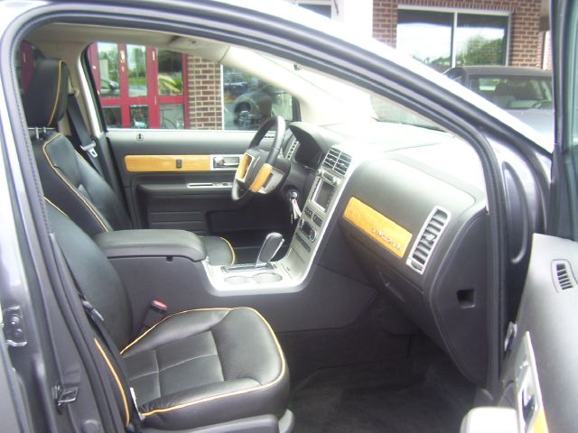Lincoln MKX 2010 photo 1