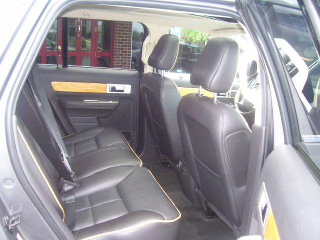 Lincoln MKX 2010 photo 4