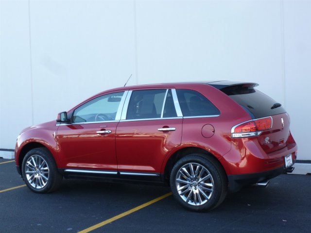 Lincoln MKX 2011 photo 2
