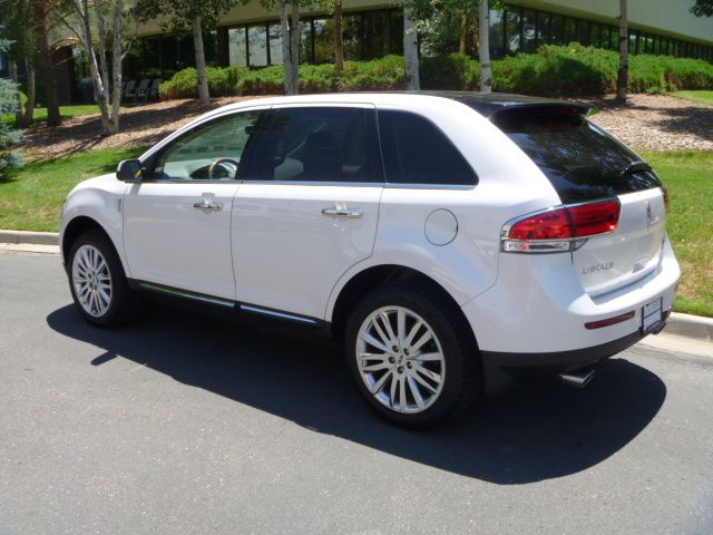 Lincoln MKX 2011 photo 4
