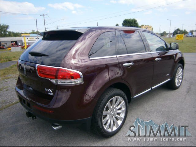 Lincoln MKX 2011 photo 2