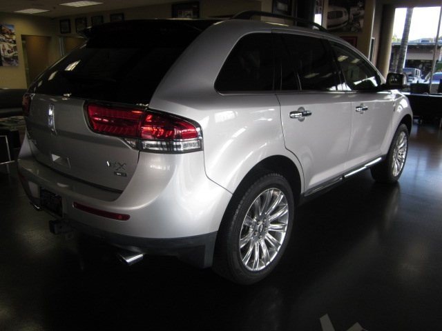 Lincoln MKX 2011 photo 2