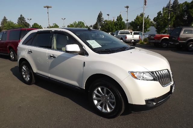 Lincoln MKX 2011 photo 3