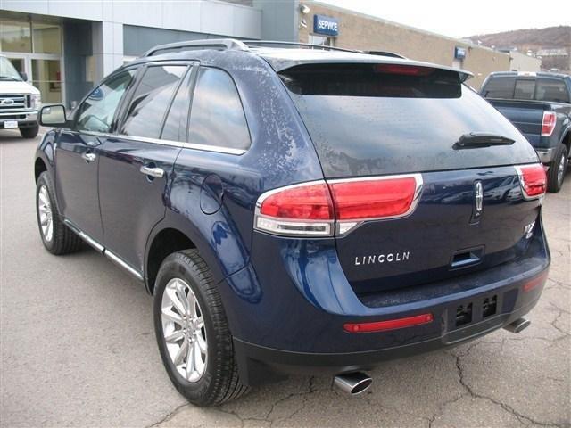 Lincoln MKX Limited 3rd Row Powerstroke 4x4 SUV