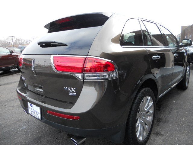 Lincoln MKX 2011 photo 3