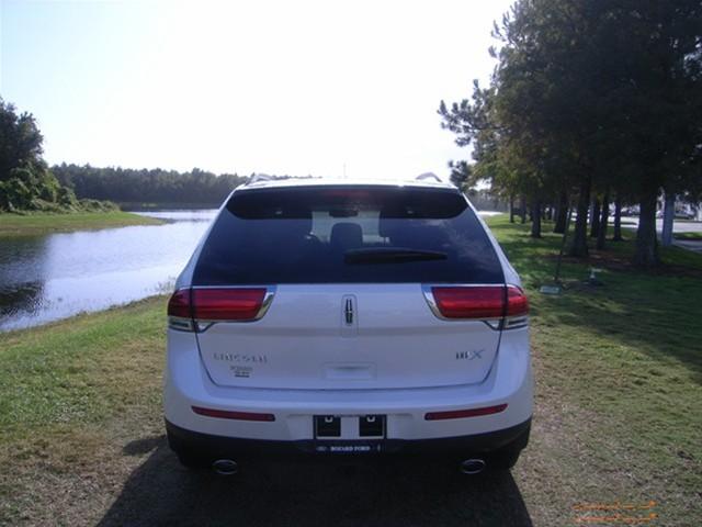 Lincoln MKX 2012 photo 3