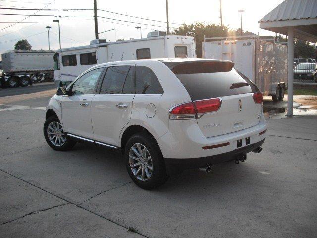 Lincoln MKX 2012 photo 2
