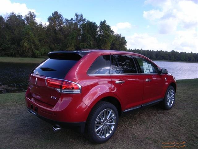 Lincoln MKX 2012 photo 2