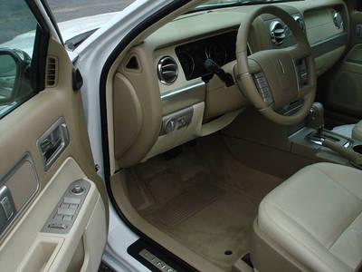 Lincoln MKZ 2007 photo 2