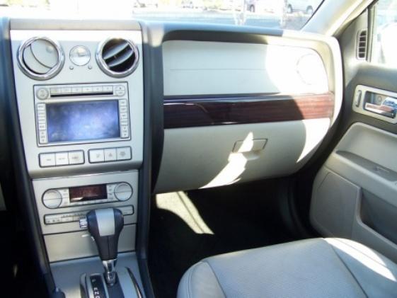 Lincoln MKZ 2007 photo 2