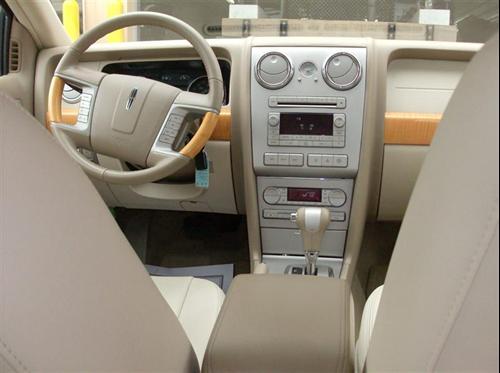 Lincoln MKZ 2008 photo 2