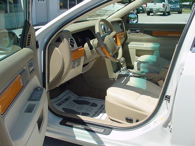 Lincoln MKZ 2009 photo 1