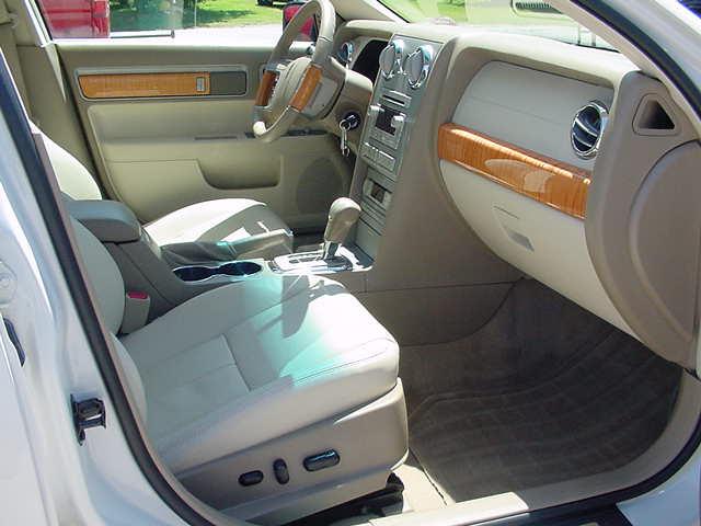 Lincoln MKZ 2009 photo 2