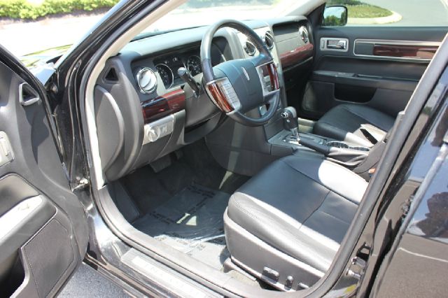 Lincoln MKZ 2009 photo 1