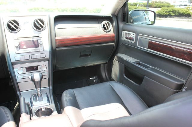 Lincoln MKZ 2009 photo 27