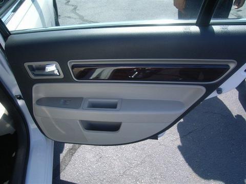Lincoln MKZ 2009 photo 1