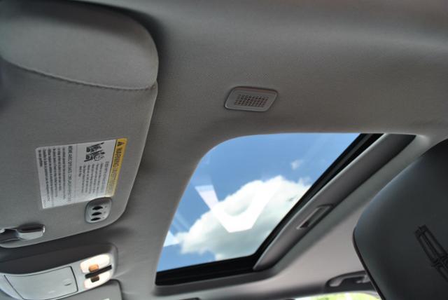 Lincoln MKZ 2010 photo 6