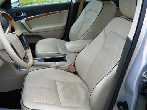 Lincoln MKZ 2010 photo 2