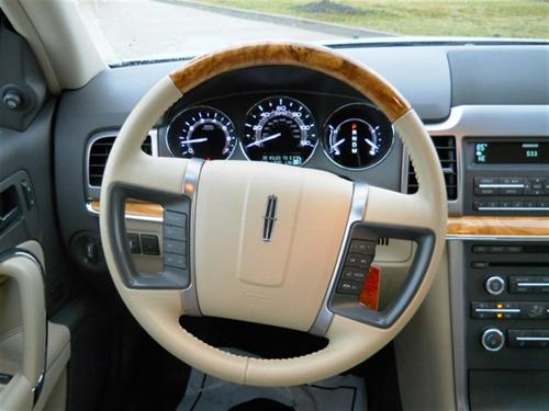 Lincoln MKZ 2010 photo 3