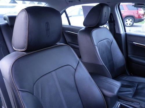 Lincoln MKZ 2010 photo 1