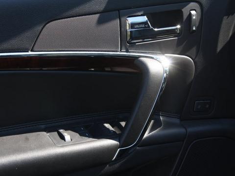 Lincoln MKZ 2010 photo 1