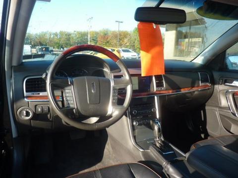 Lincoln MKZ 2010 photo 1