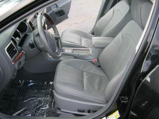 Lincoln MKZ 2010 photo 2
