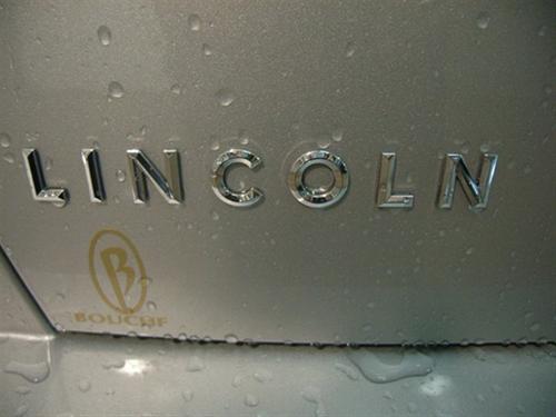 Lincoln MKZ 2010 photo 3