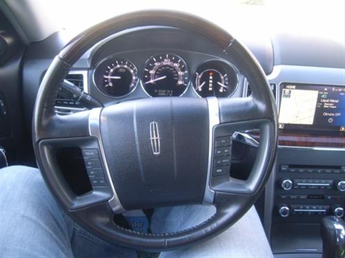Lincoln MKZ 2010 photo 1