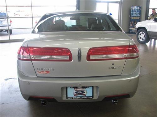 Lincoln MKZ 2010 photo 4