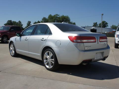 Lincoln MKZ 2010 photo 1