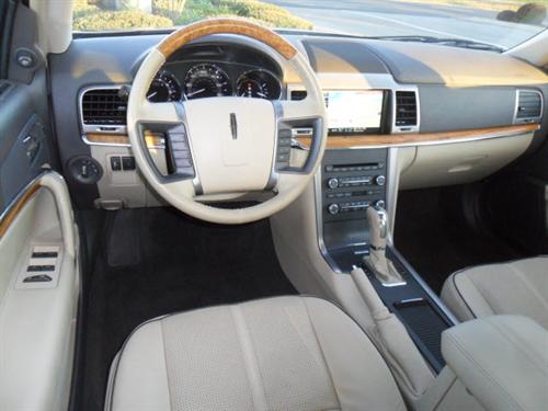 Lincoln MKZ 2010 photo 2