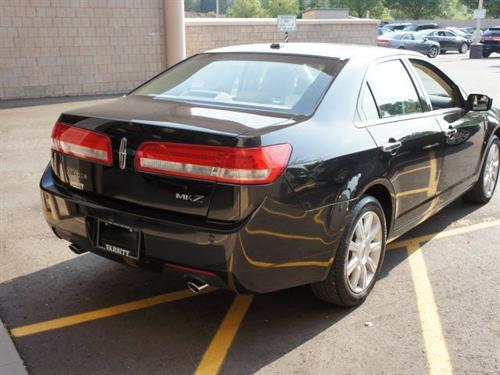 Lincoln MKZ 2010 photo 1