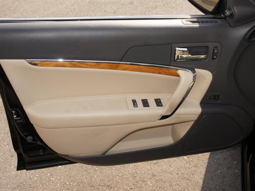 Lincoln MKZ 2010 photo 2