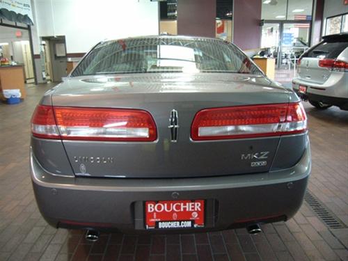 Lincoln MKZ 2010 photo 3