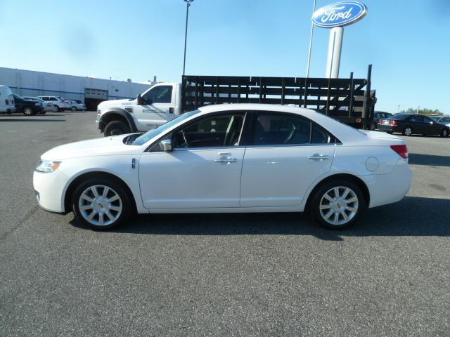 Lincoln MKZ 2010 photo 3
