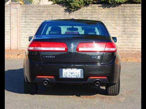 Lincoln MKZ 2010 photo 2
