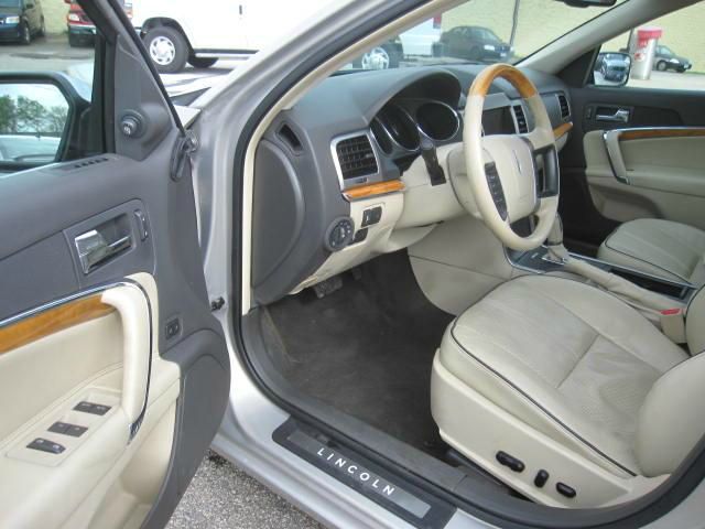 Lincoln MKZ 2010 photo 5